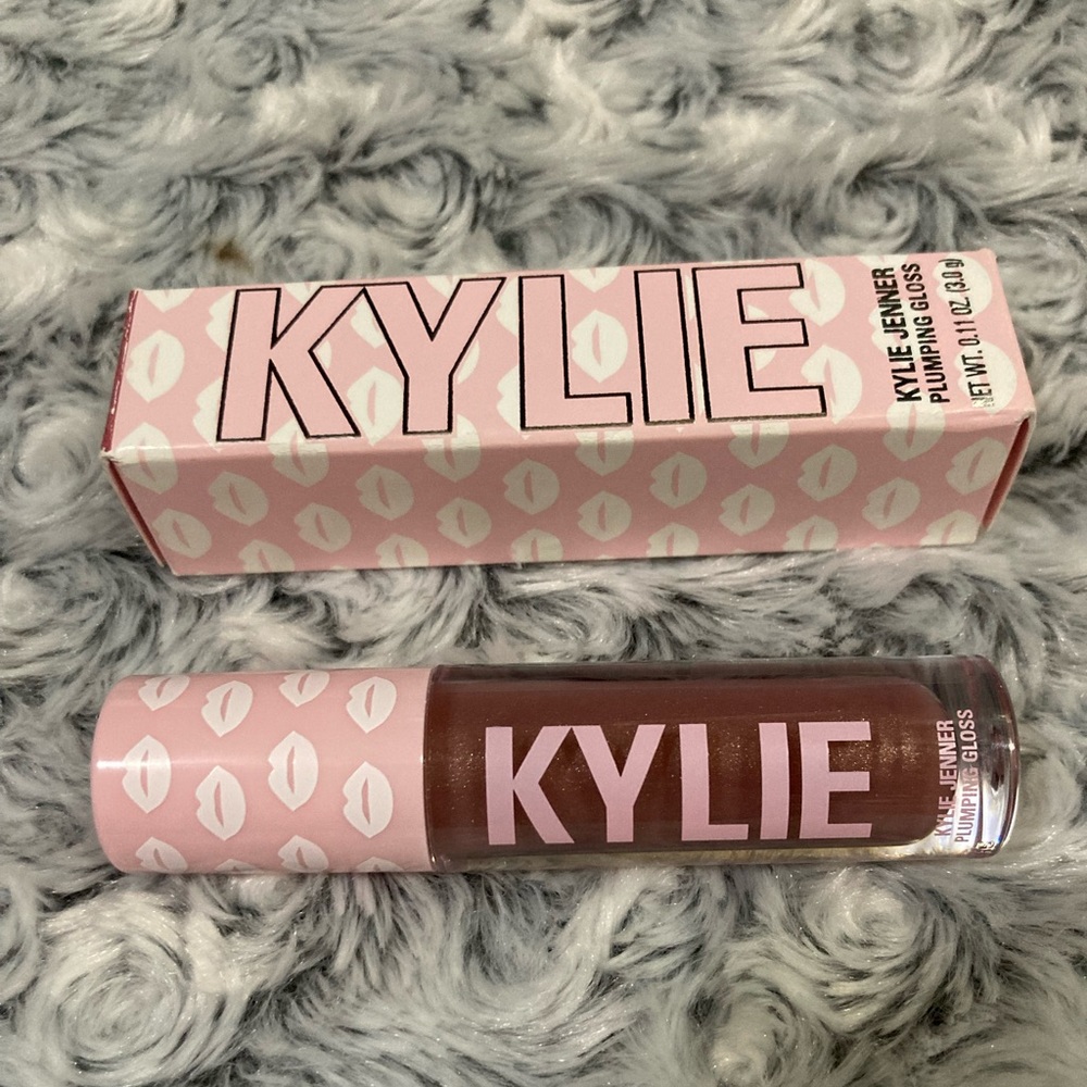 Kylie Plumping gloss